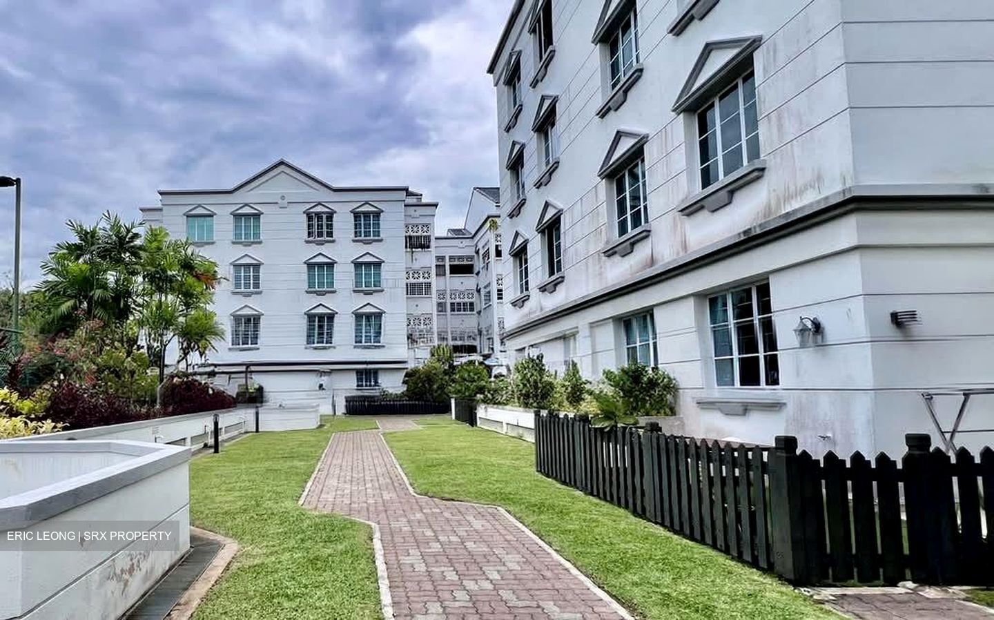 Villa De West (D5), Condominium #582956981